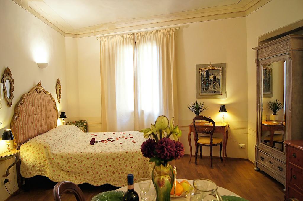 Melarancio Apartments Florence Chambre photo